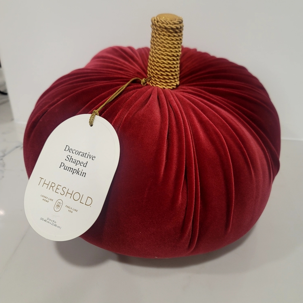 New THRESHOLD Large Decorative Pumpkin Shaped Velvet Pillow